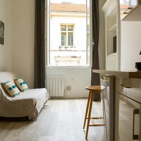Cosy And Comfortable Studio In Nice Daire
